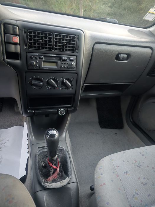 Volkswagen Polo ( com apenas 160 mil km )