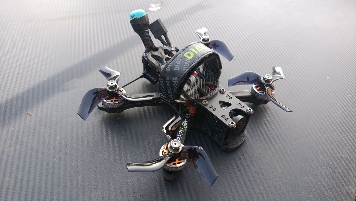 Дрон FPV 3" 6 S аналогове відео