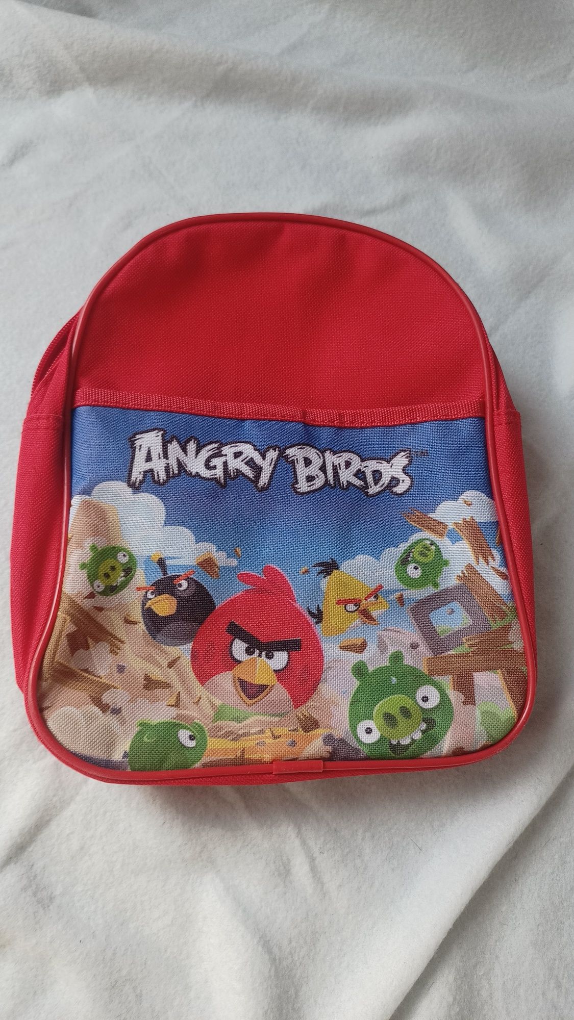 Mały, dziecięcy, czerwony plecak Angry Birds