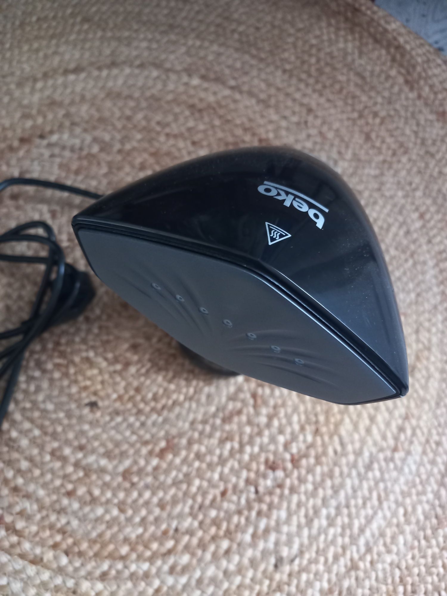 Parownica BEKO STM4116B