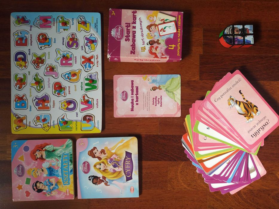 Zabawki edukacyjne książki cyfry literki memory zabawa z kart Disney
