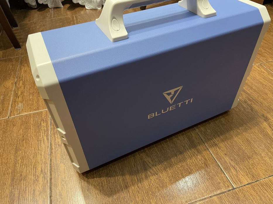 Зарядна станція Bluetti EB240 2400W. Гарантія до 10.2027