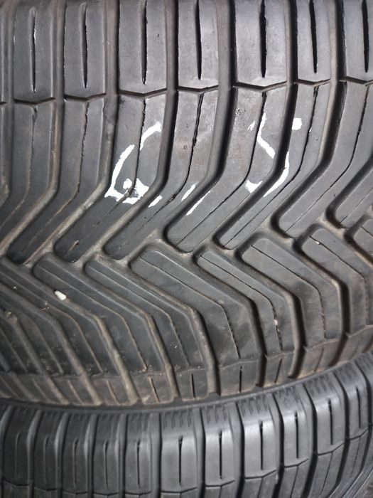 Opony używane 235/60/16 michelin 4x6.5 mm