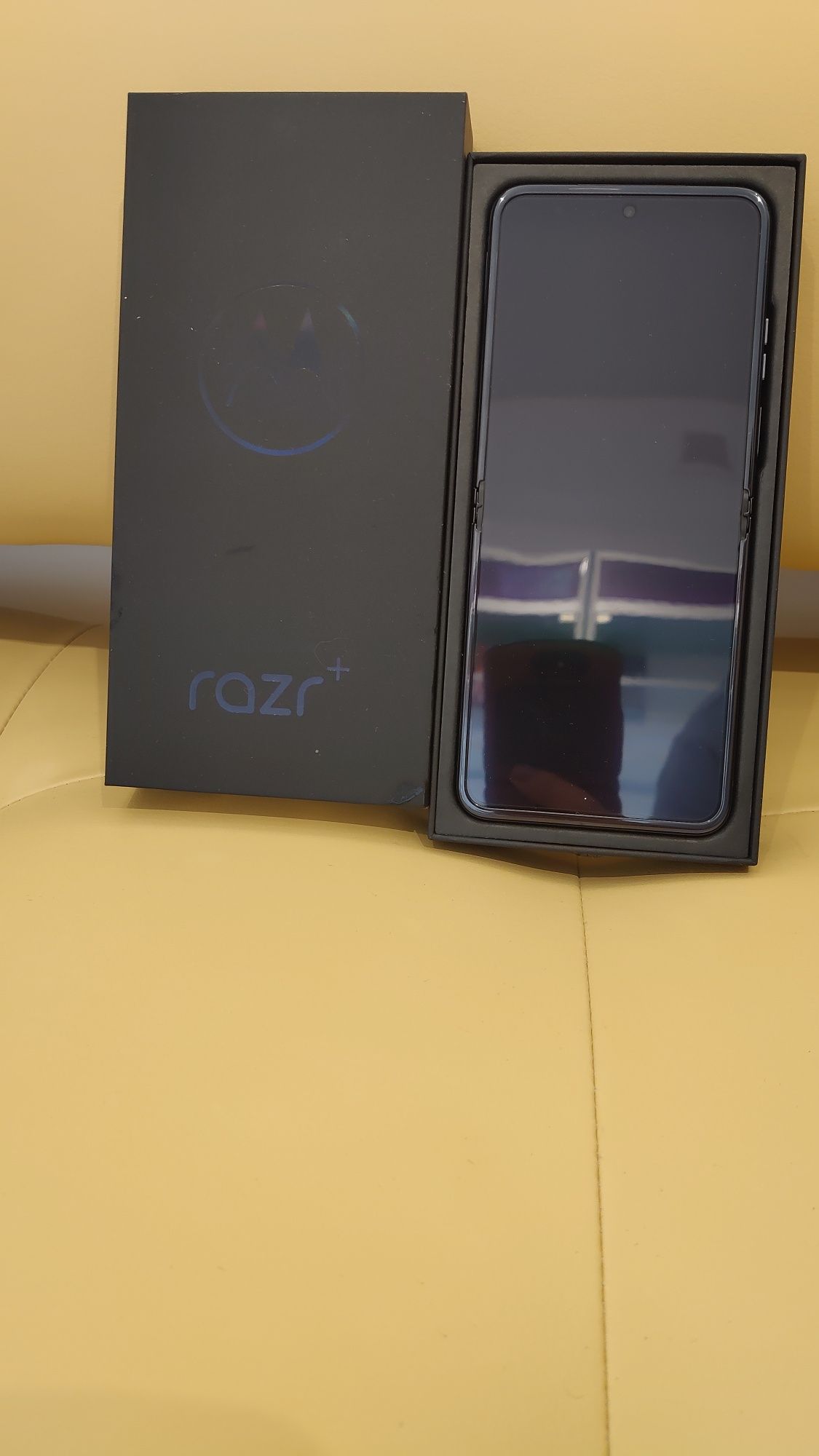 Motorola RAZR 40 Ultra 2023, жабка, Моторола Разр 40 ультра, райзер