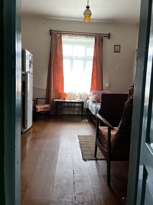 Будинок ( вул. Князя Романа)