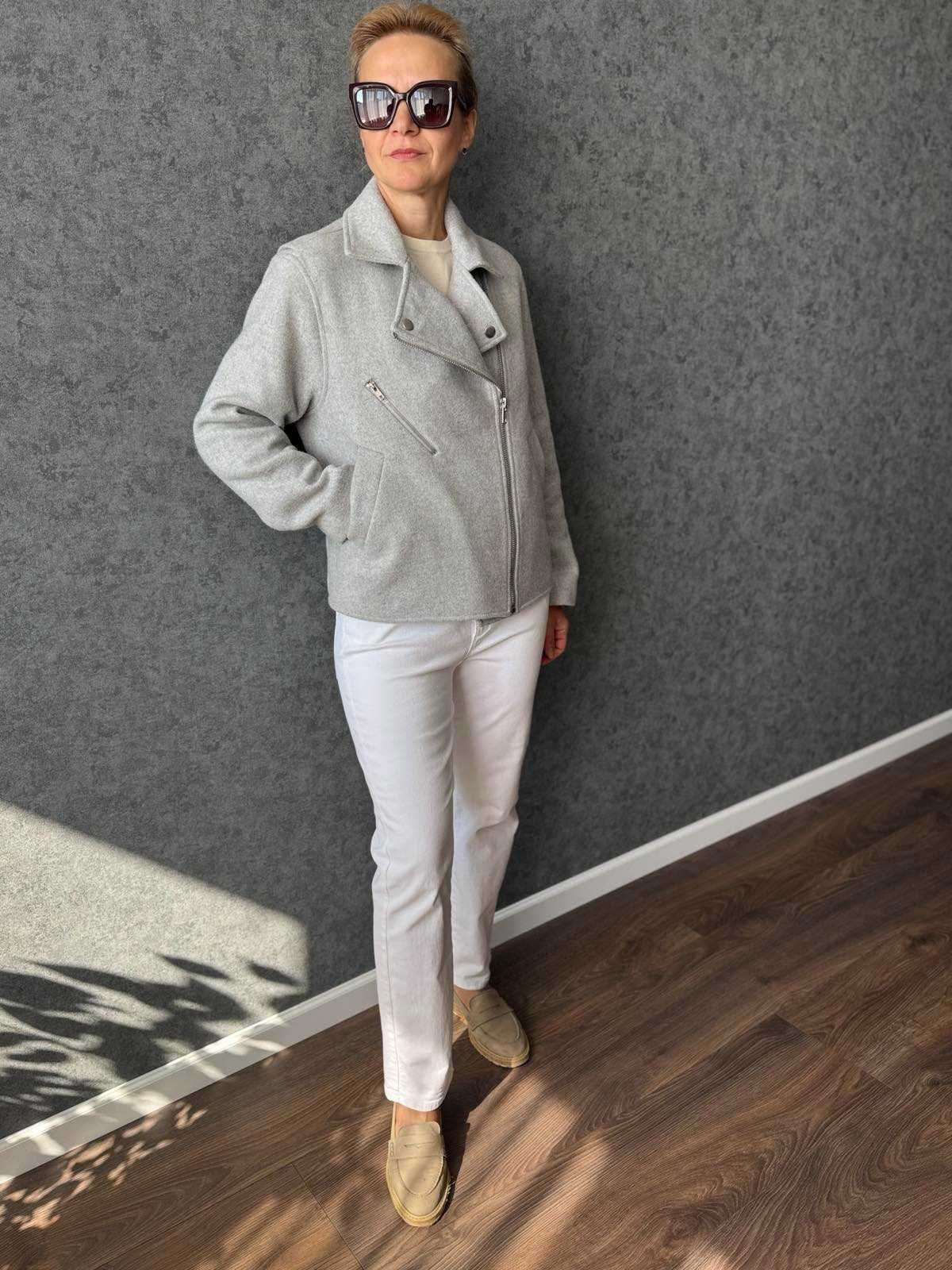 Uni Qlo пальто, плащ, піджак, пиджак/ Massimo dutti