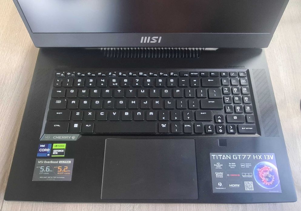MSI Titan GT77HX 17.3 144Hz i9-13980HX 64GB RAM 2TB SSD RTX4080 Win11