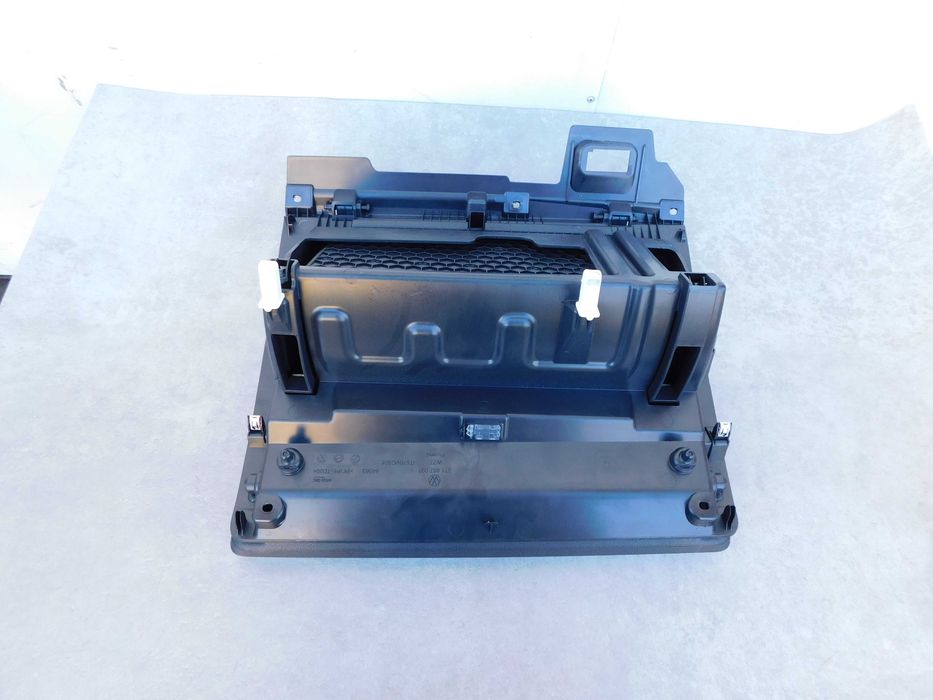 Schowek kieszeń deski rozdzielczej Volkswagen Tiguan III 3 kompletna