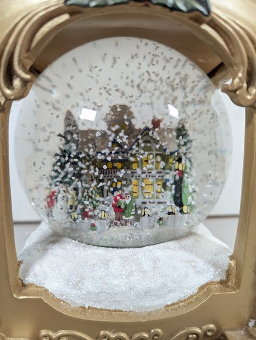 Choinka stołowa Kinkade mini miniaturowa świąteczna kula śniegowa