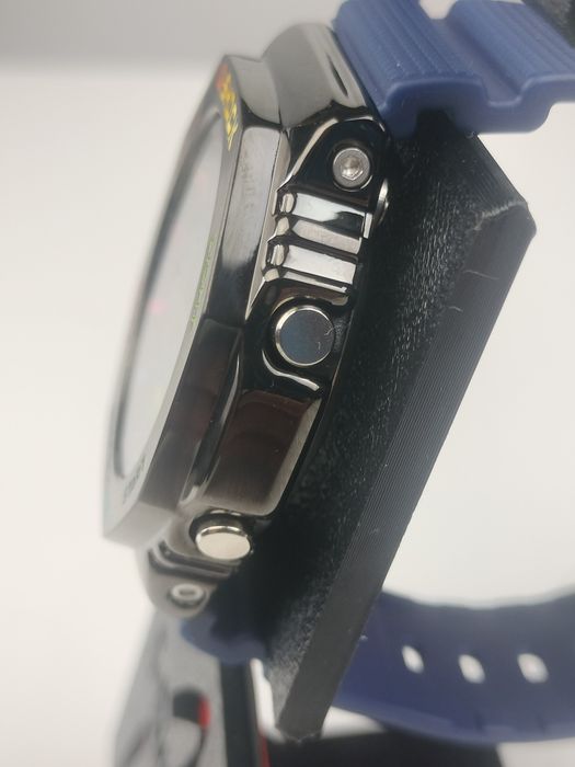 Casio G-Shock | G-Steel | CasiOak | Chimera Rainbow | GM-2100N-2AR 

Z