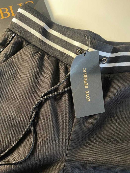 Брюки демисезон штаны джинсы женские черные весна- осень Love Republic