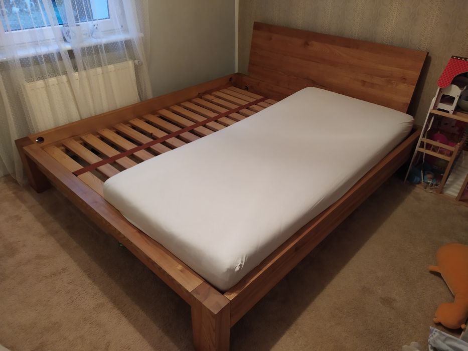 Łóżko Łoże małżeńskie- lity jesion