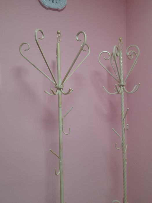 Вішалка для одягу