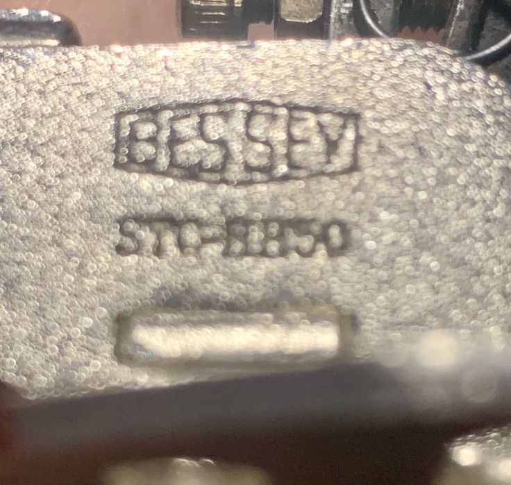 BESSEY Docisk pionowy 2 sztuki