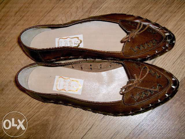 Mocassins em pele e couro - tam. 36 - novos - oferta de portes