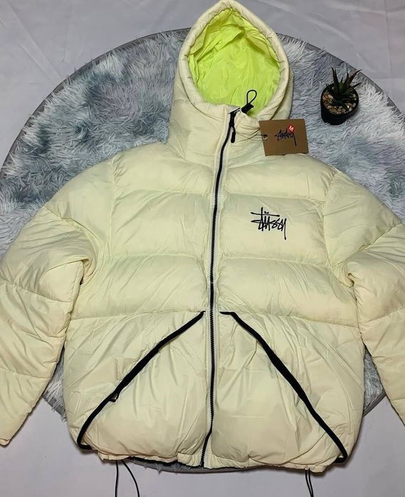 Пуховик Stussy білий