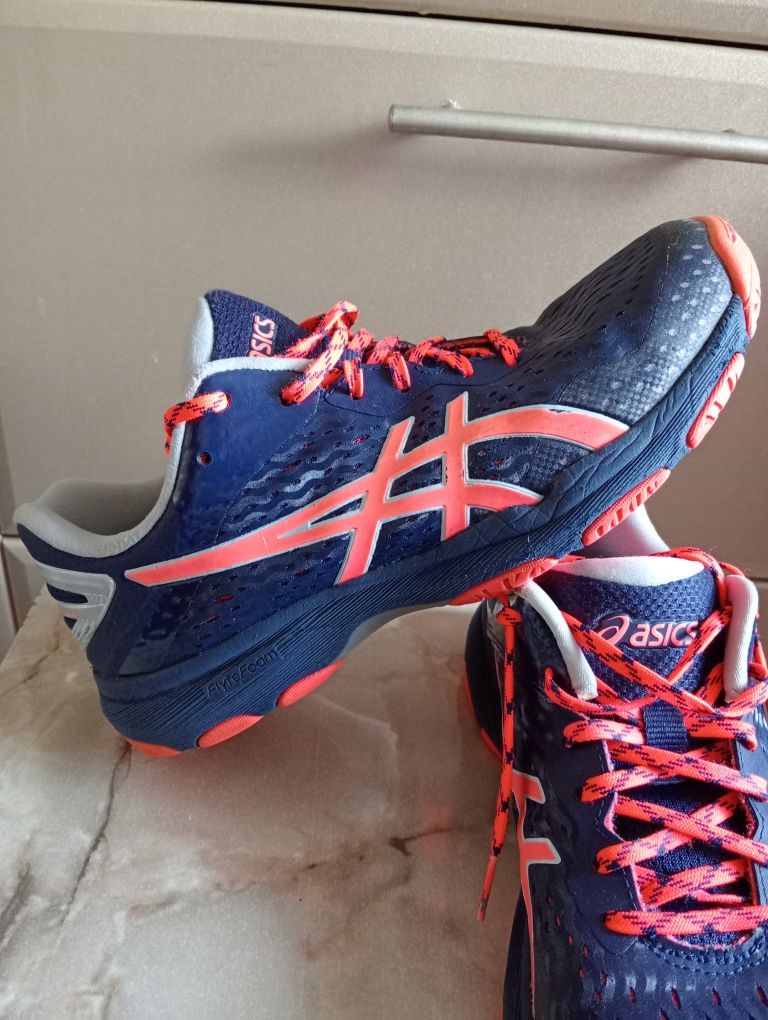 Кросівки asics 39 ,р