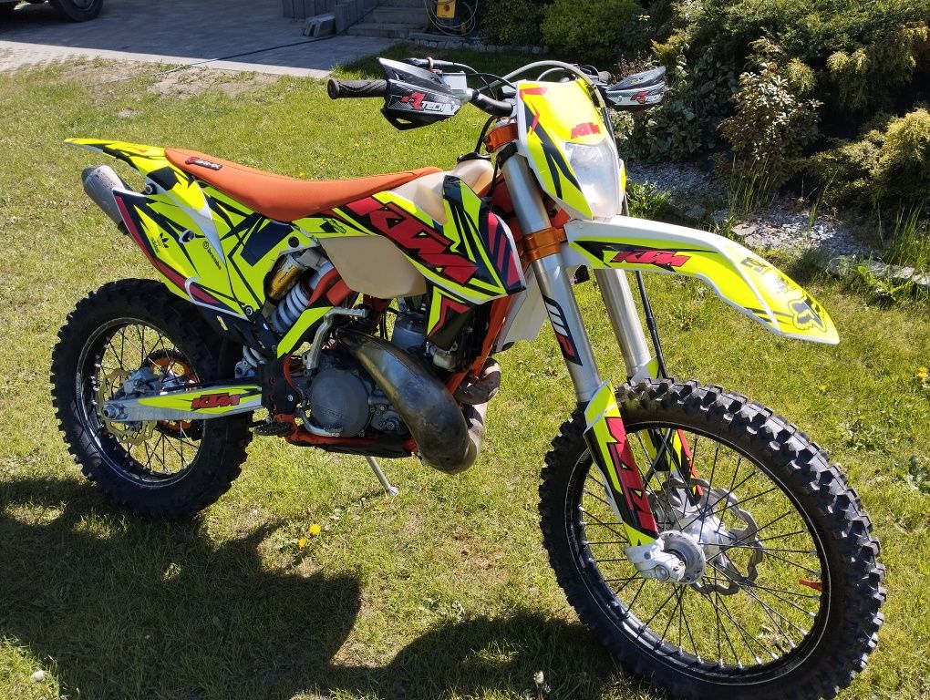 KTM Exc 250 six days.