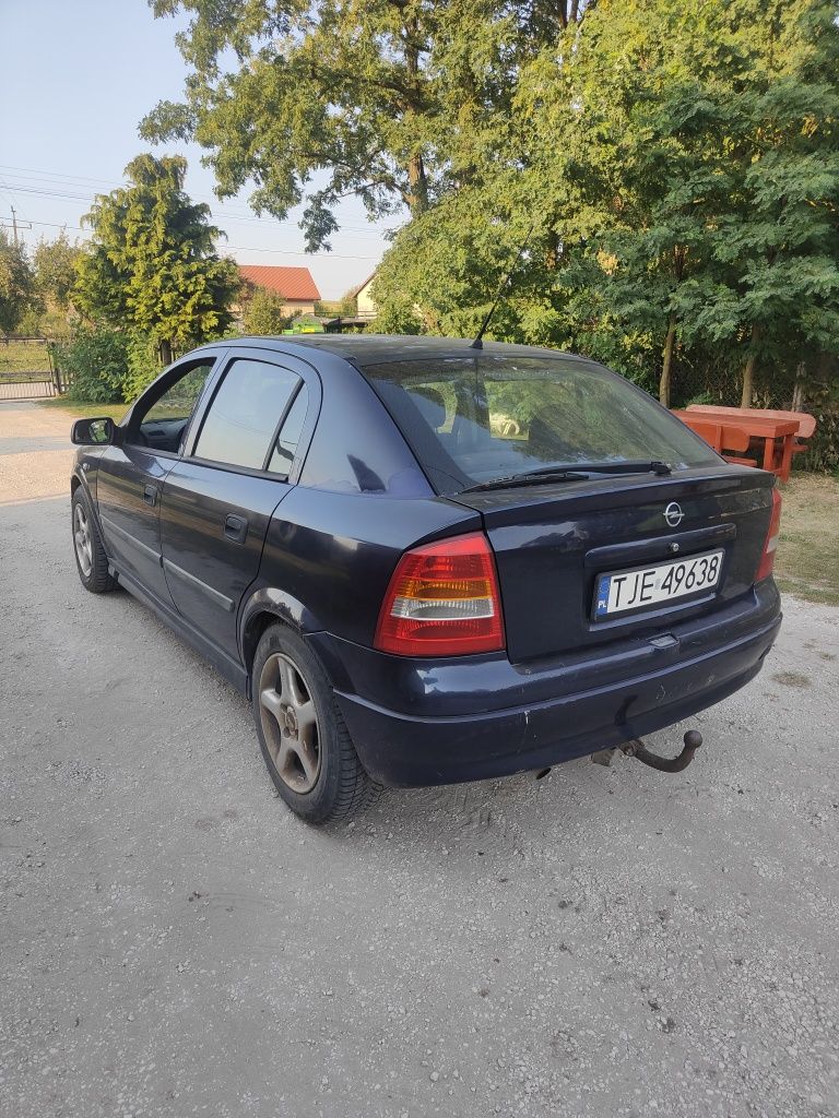 Astra 1.6 B+G Hak