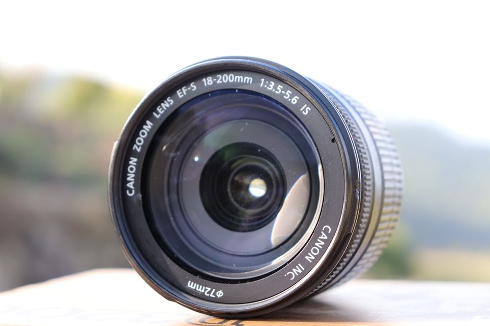 Canon EFS 18-200 mm F/3.5-5.6 IS