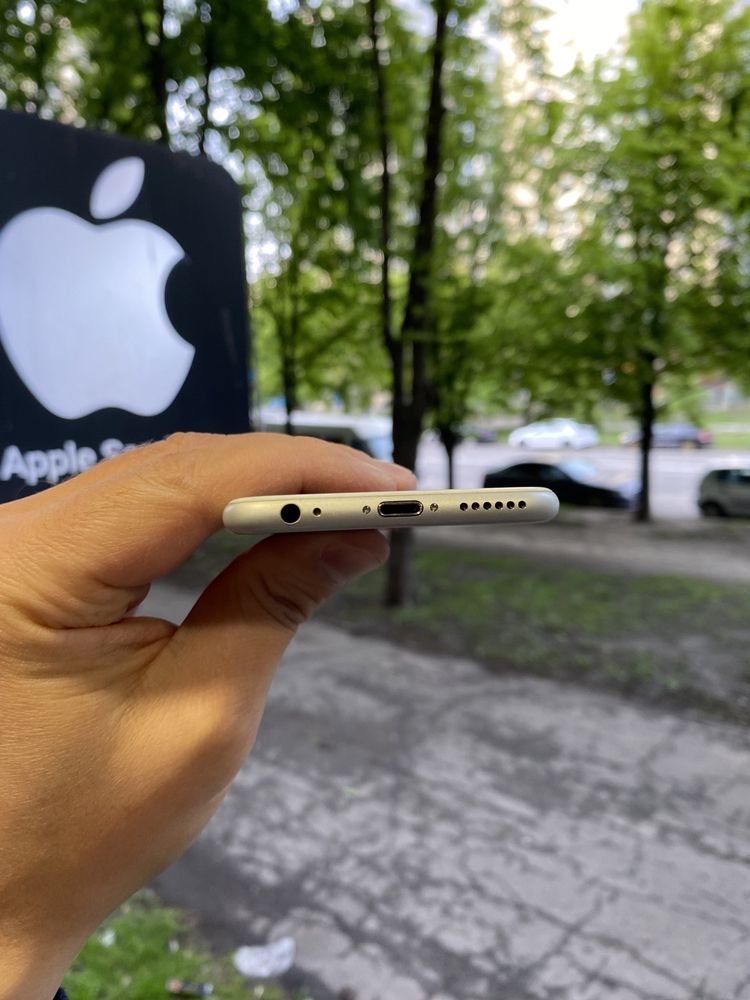 Магазин Гарантія Apple iPhone 6 64Gb Silver Neverlock Ідеальний стан