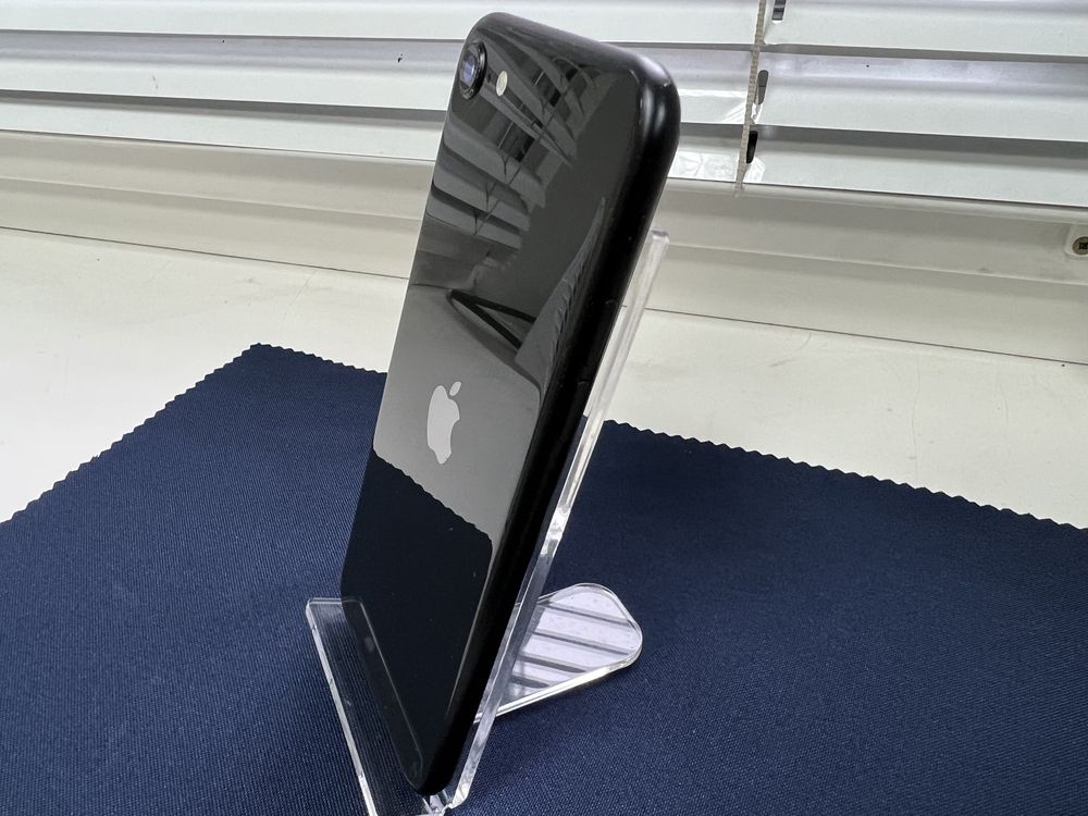 iPhone SE 2020 256GB Black Neverlock