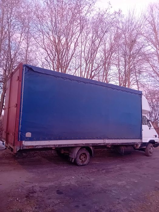 Грузовий автомобіль
