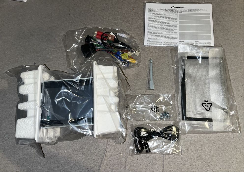 Radio Pioneer DMH-A240BT