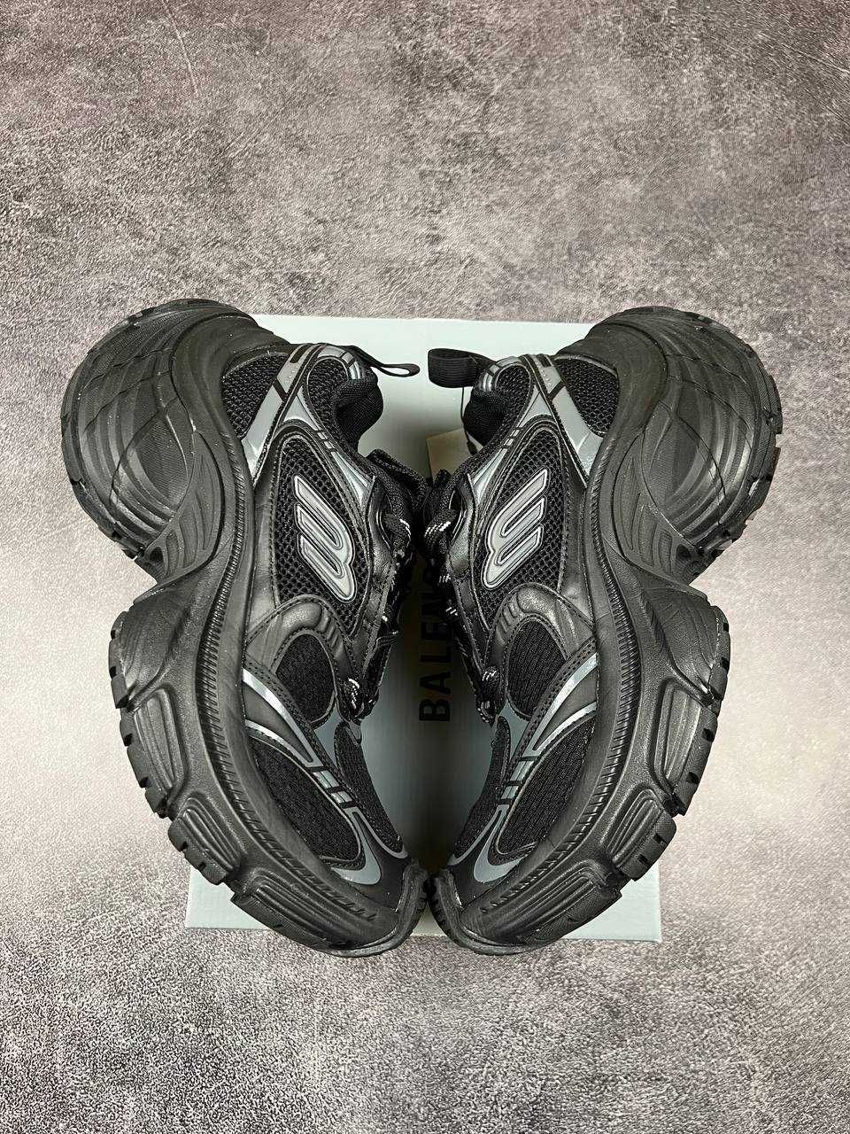 Balenciaga 10XL Black