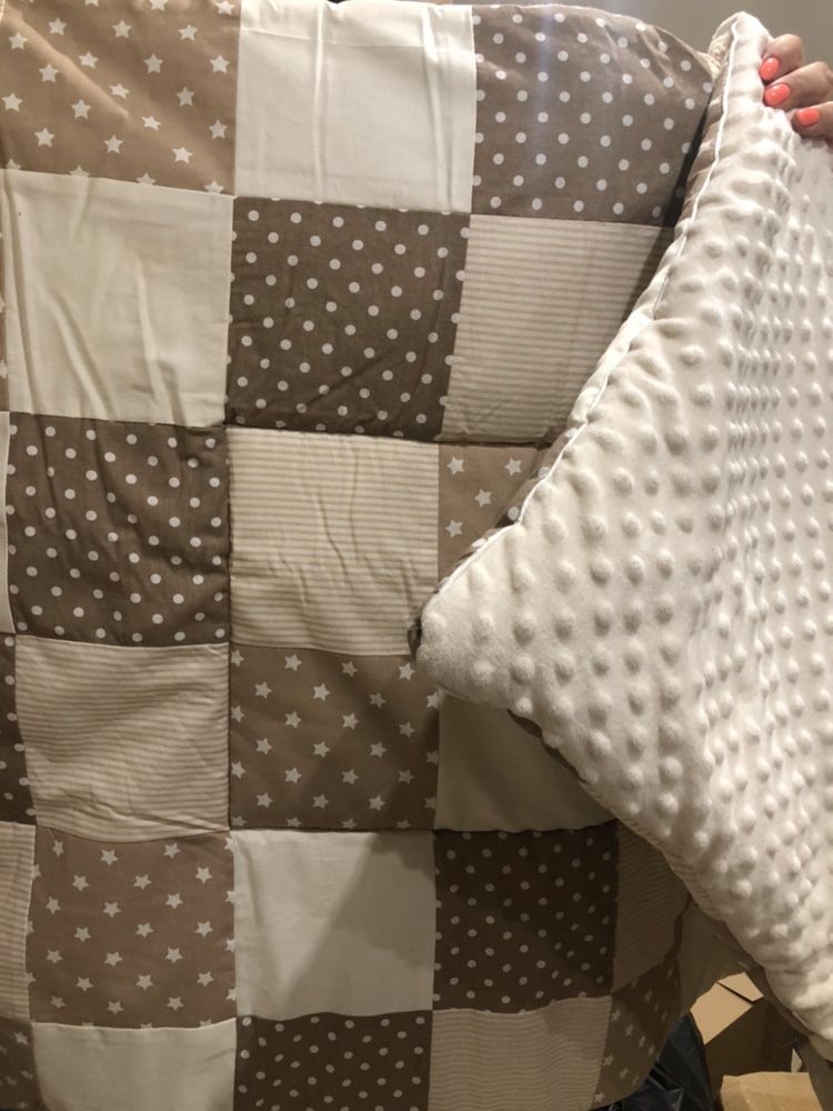 Бортики на кровать и одеяло