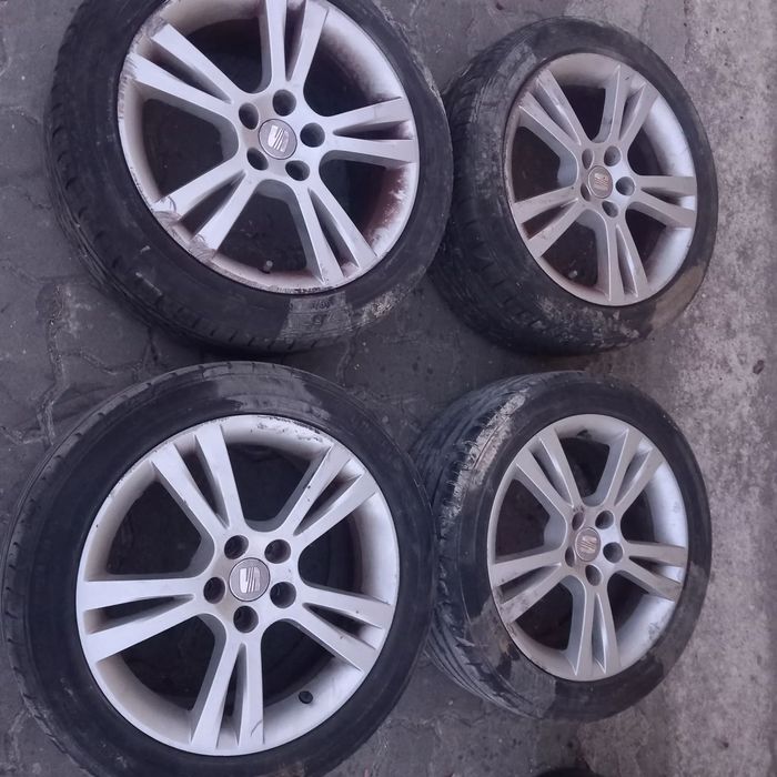 Conjunto jantes 16 seat ibiza 6j ( pneus estao gastos )