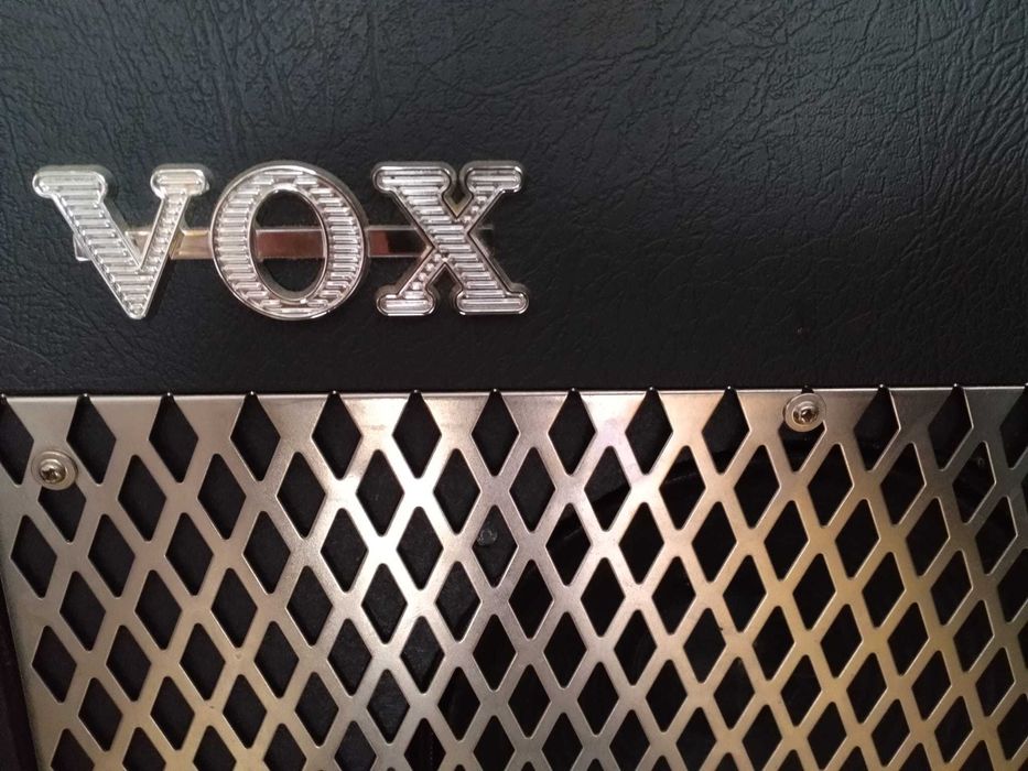 Amplificador VOX modelo Valvetronix nunca usado