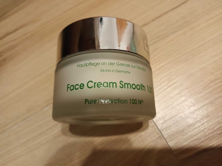 Krem luksusowy Smooth Cream MBR