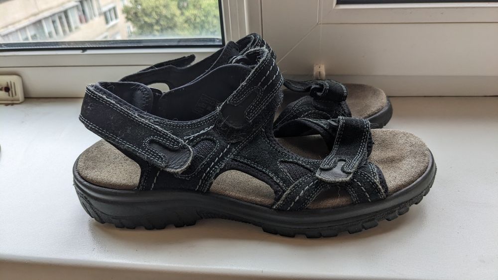 Чоловічі  спортивні сандалі розмір 42