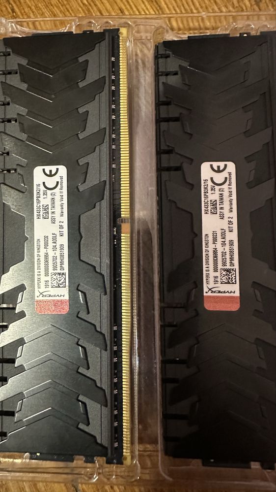 ОЗУ HYPERX Predator DDR4 3333MHz 16GB Kit 2x8GB (HX HX 433C16PB3K2/16