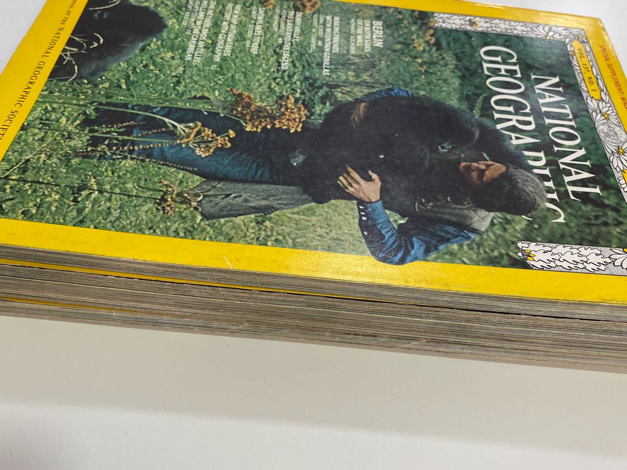 Conjunto de 5 revistas National Geographic Ano 1970 - Inglês