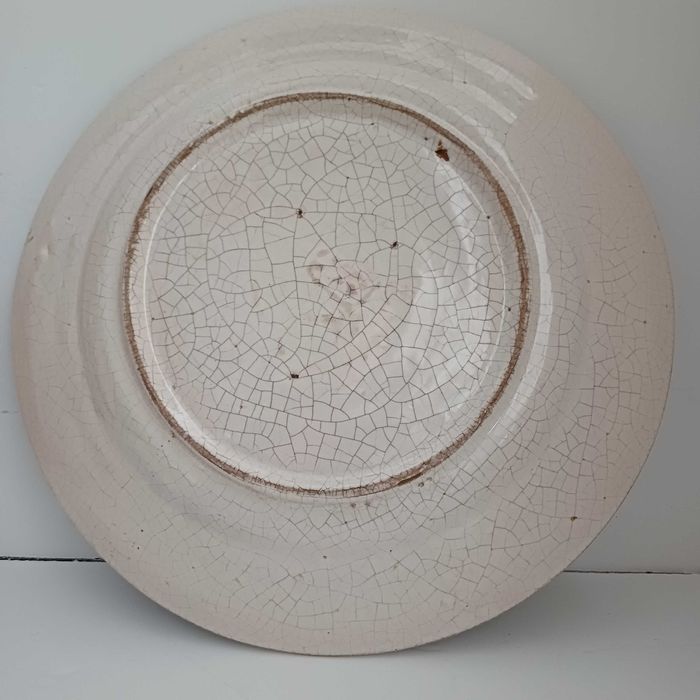 Prato de faiança com 33cm