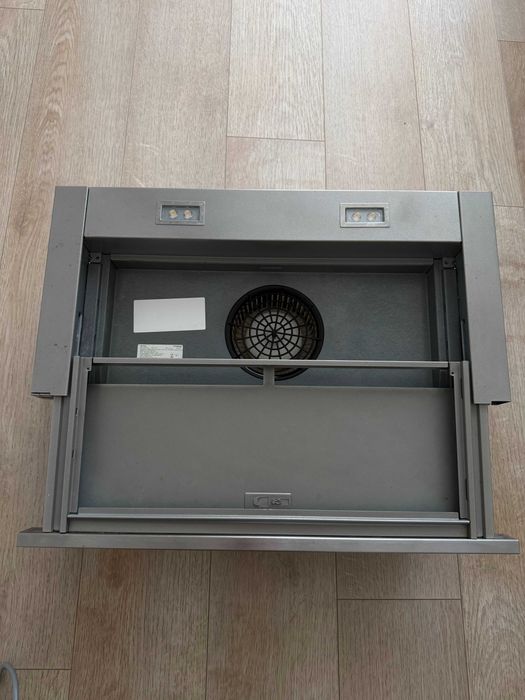 Витяжка Bosch DFM064A50 на запчастини