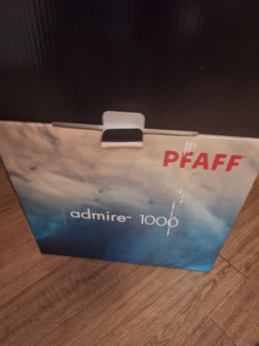 Maquina costura overlock Pfaff 1000