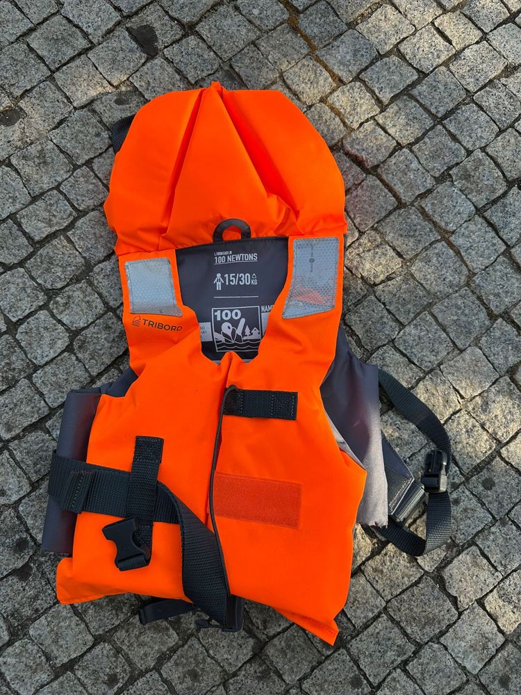 COLETE CRIANÇA 15/30kgs NOVO