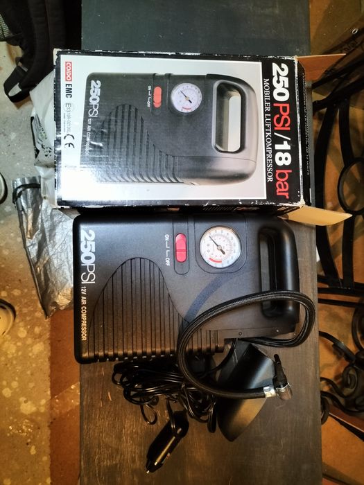 Compressor ar manual, praticamente novo