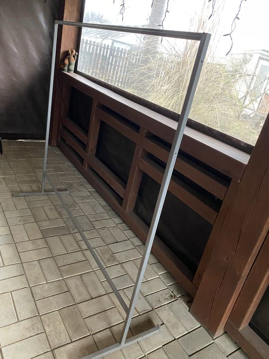 Стійка для одягу вішалка металева