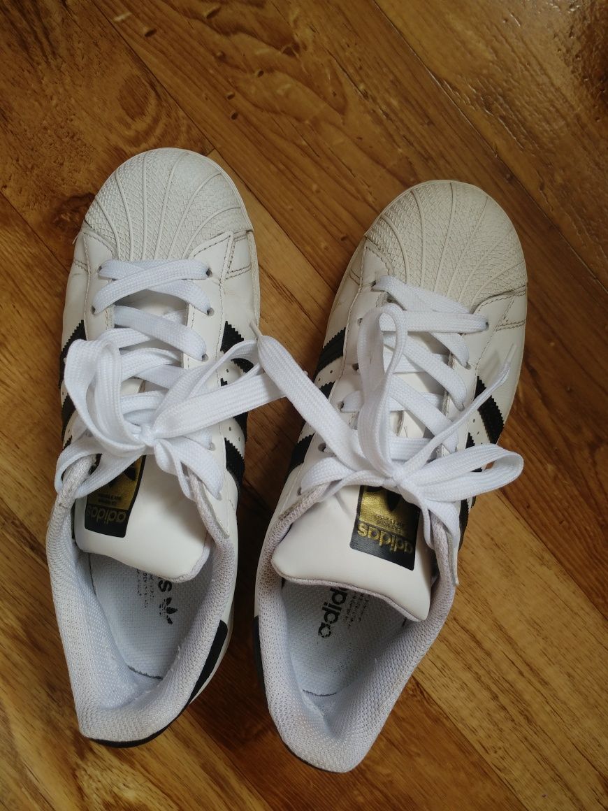 Oryginalne buty adidas Superstar J FU7712 Ftwwht/Cblack
Superst