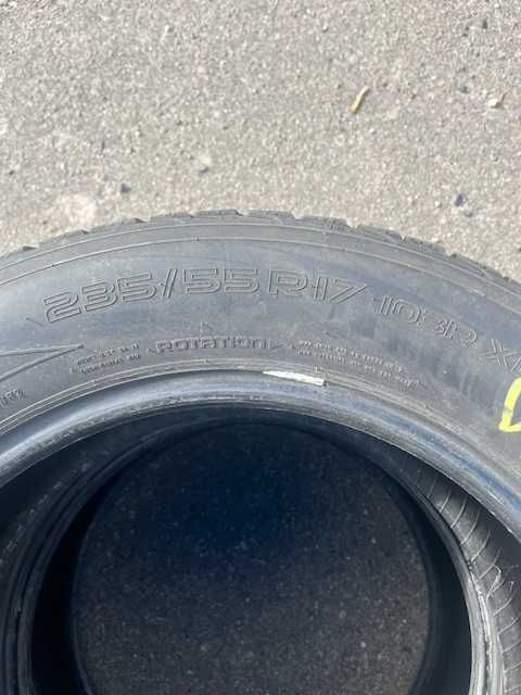 Шини зимові Nokian 235/55/R17