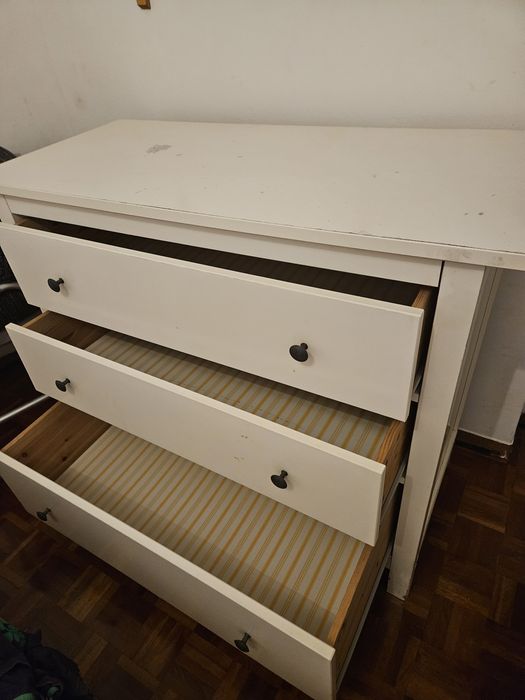 Comoda branca Ikea