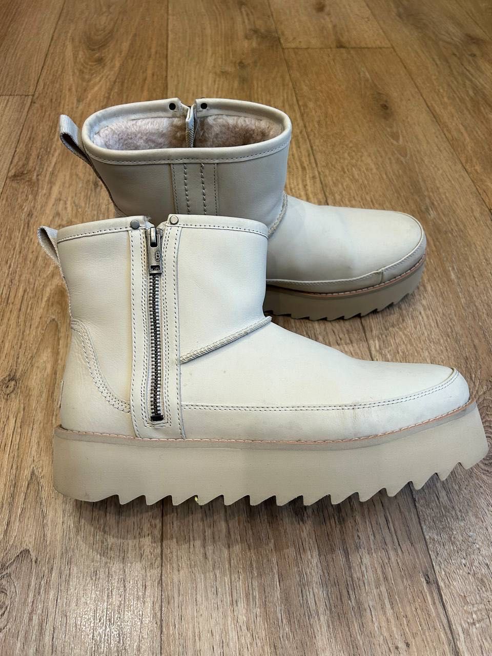 Ugg Classic Rebel Biker Mini / 43 розмір / USA 12