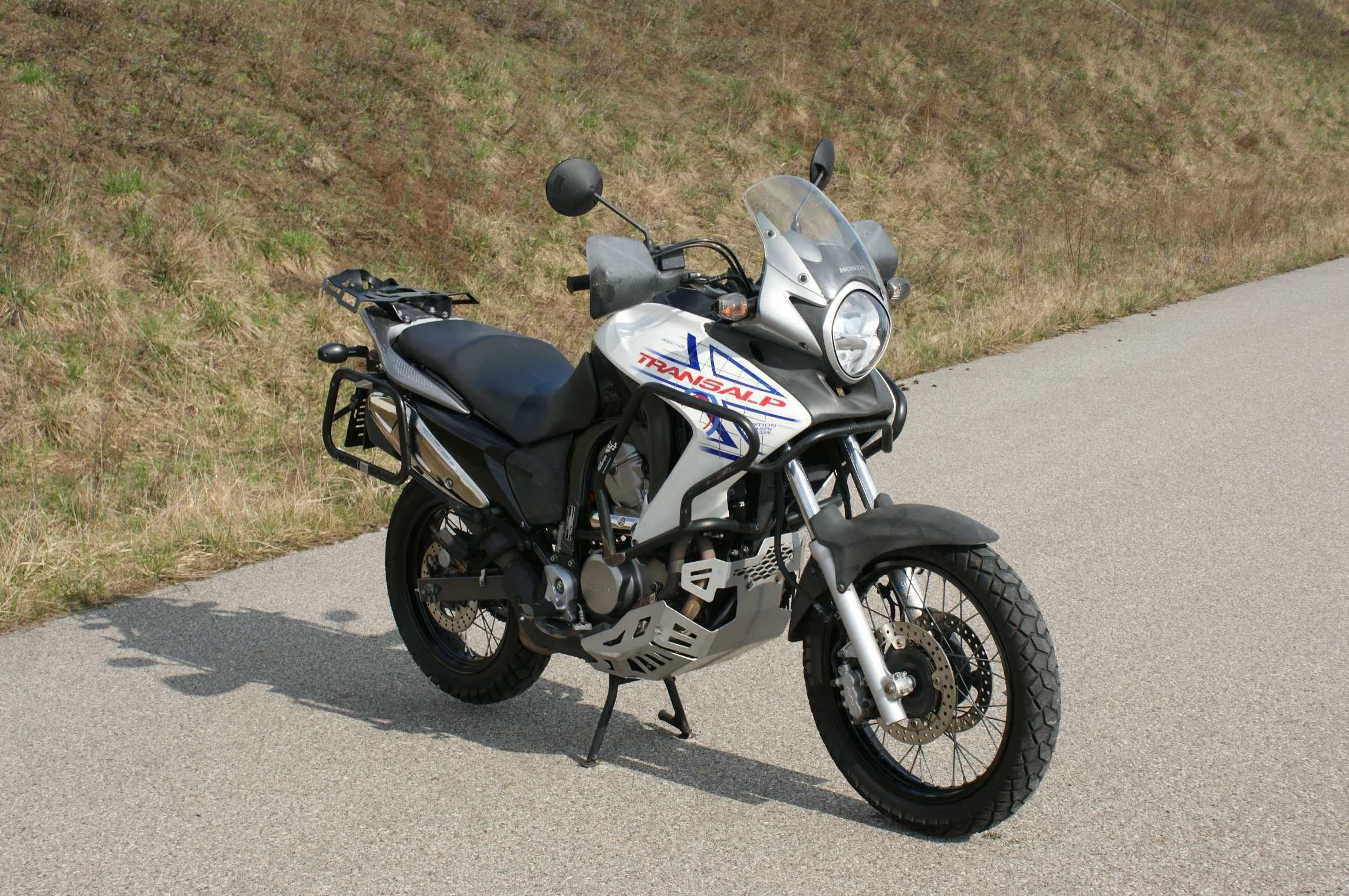 Honda Transalp XL 700 z ABS