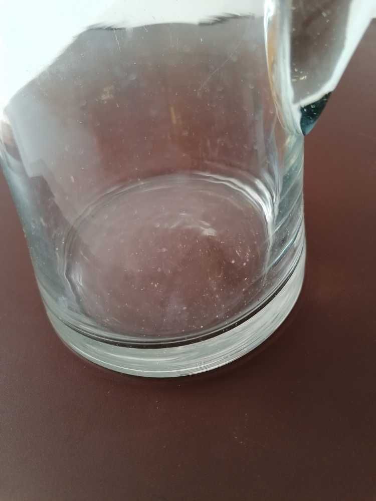 Caneca tronco cónica em vidro, antiga