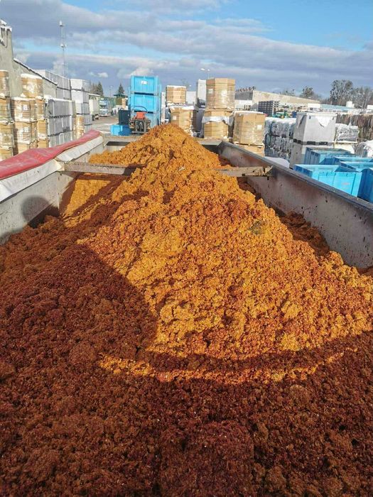 Wysłodki wytłok z Jabłka Marchwi  pasza  KRÓW BYDŁA