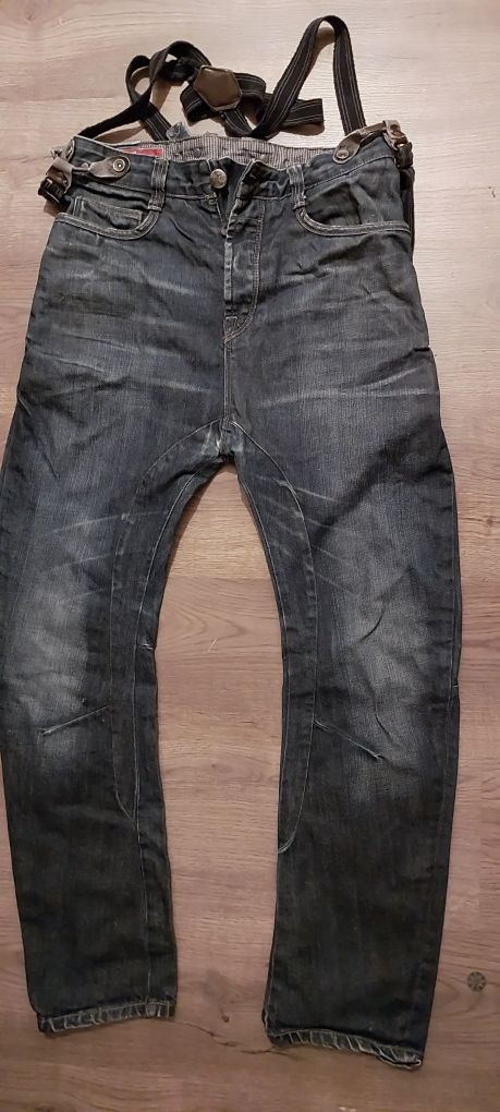 Spodnie dżinsowe z szelkami dla mężczyzn